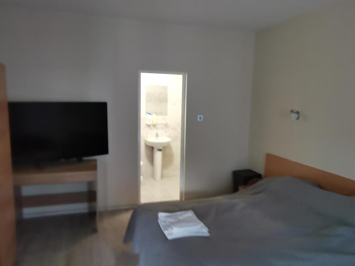 Hotel Zora Видин Екстер'єр фото