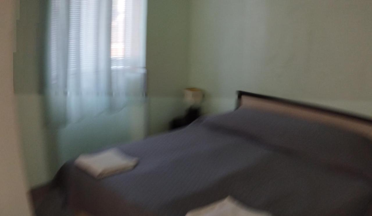 Hotel Zora Видин Екстер'єр фото